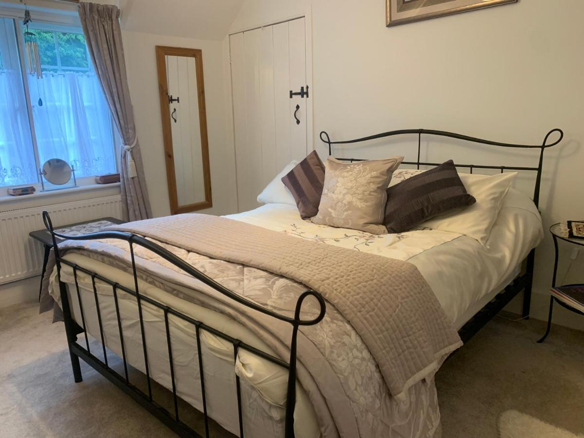 Studley  Sunshine Cottage מראה חיצוני תמונה