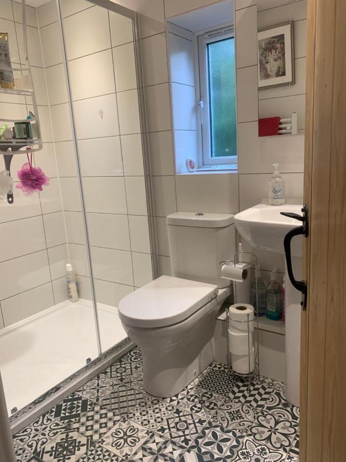 Studley  Sunshine Cottage מראה חיצוני תמונה